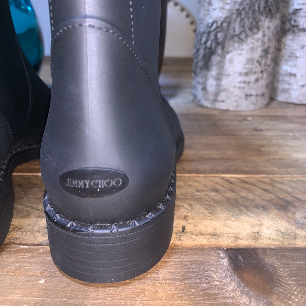 New Jimmy Choo Edith Flat Matt & Shiny Rain Boots - Picture 6 of 8